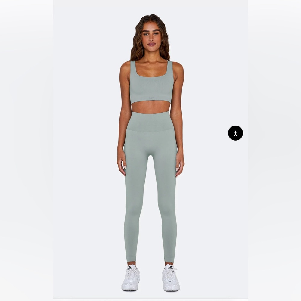 SET ACTIVE Sculpflex Leggings and Bra Set